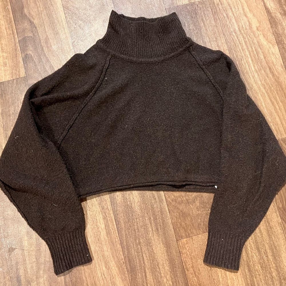 Urban Outfitters Cropped Sweater